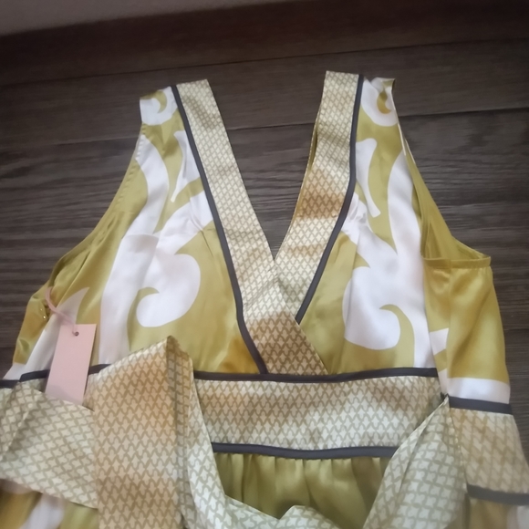 Jenny Han Anthro gold silk blouse size large NWT - Picture 9 of 11